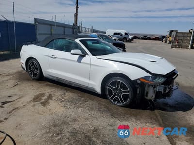 Czwarte zdjęcie samochodu z boku: 2020 FORD MUSTANG VIN:1FATP8UH8L5105969 - miniatura