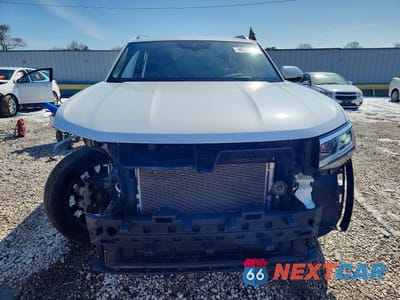 Piąte zdjęcie samochodu w środku: 2021 VOLKSWAGEN ATLAS CROSS SPORT SEL R-LINE VIN:1V2SE2CA7MC233578 - miniatura
