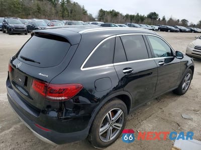 Trzecie zdjęcie samochodu z tyłu: 2021 MERCEDES-BENZ GLC 300 4MATIC VIN:W1N0G8EB9MV285190 - miniatura