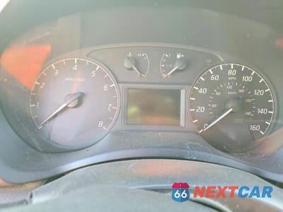 Zdjęcie 9 z 12 samochodu: 2015 NISSAN SENTRA S VIN:3N1AB7AP4FY351014 - miniatura