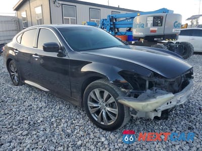Czwarte zdjęcie samochodu z boku: 2013 INFINITI M37 BASE VIN:JN1BY1AP3DM513263 - miniatura