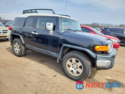 Czwarte zdjęcie samochodu z boku: 2007 TOYOTA FJ CRUISER VIN:JTEBU11F370032100 - miniatura