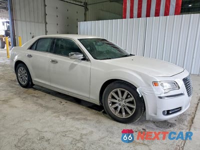 Czwarte zdjęcie samochodu z boku: 2012 CHRYSLER 300 LIMITED VIN:2C3CCACG1CH123796 - miniatura