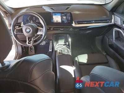 Zdjęcie 8 z 12 samochodu: 2023 BMW X1 XDRIVE28I VIN:WBX73EF08P5V99689 - miniatura