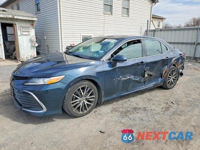 2021 TOYOTA CAMRY XLE 4T1F11AKXMU521363 - główne zdjęcie licytacji z USA - miniatura