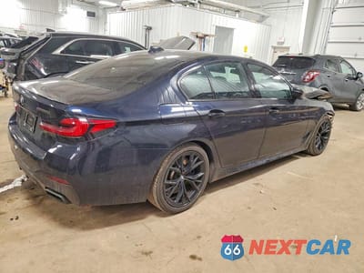Trzecie zdjęcie samochodu z tyłu: 2021 BMW M550XI VIN:WBA13BK09MCF28578 - miniatura
