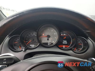 Zdjęcie 9 z 11 samochodu: 2012 PORSCHE CAYENNE S VIN:WP1AB2A26CLA41566 - miniatura