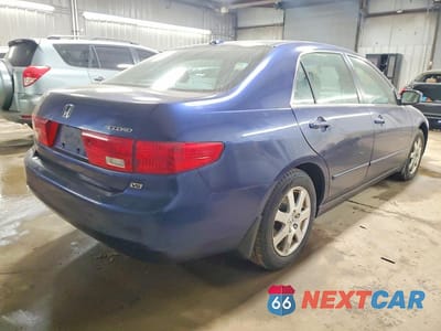 Trzecie zdjęcie samochodu z tyłu: 2005 HONDA ACCORD EX VIN:1HGCM66555A022327 - miniatura