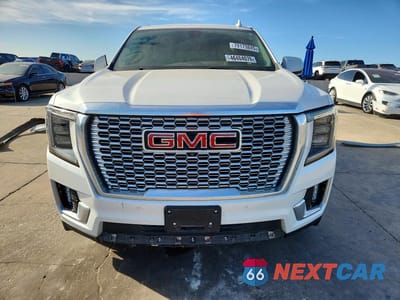 Piąte zdjęcie samochodu w środku: 2021 GMC YUKON DENALI VIN:1GKS1DKL8MR382000 - miniatura