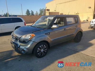 2013 KIA SOUL BASE KNDJT2A56D7596598 - główne zdjęcie licytacji z USA - miniatura