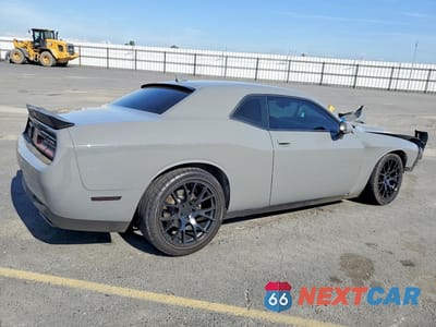 Trzecie zdjęcie samochodu z tyłu: 2018 DODGE CHALLENGER SXT VIN:2C3CDZAGXJH288371 - miniatura