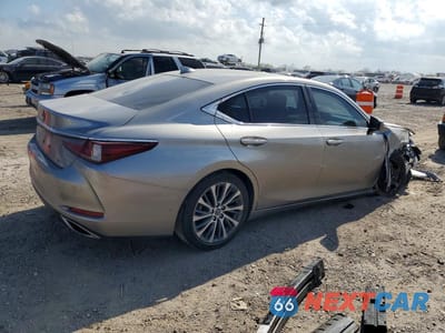 Trzecie zdjęcie samochodu z tyłu: 2020 LEXUS ES 350 BASE VIN:58ADZ1B14LU059363 - miniatura