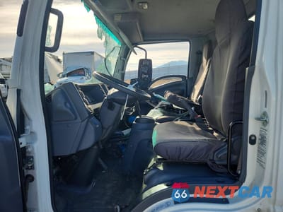 Zdjęcie 7 z 12 samochodu: 2017 ISUZU NPR HD VIN:JALC4W16XH7000886 - miniatura