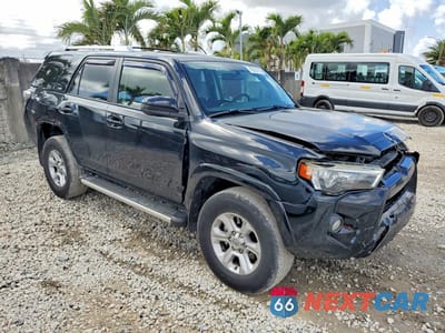 Czwarte zdjęcie samochodu z boku: 2015 TOYOTA 4RUNNER SR5 VIN:JTEBU5JR6F5240930 - miniatura