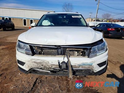 Piąte zdjęcie samochodu w środku: 2020 VOLKSWAGEN TIGUAN SE VIN:3VV2B7AX7LM064398 - miniatura
