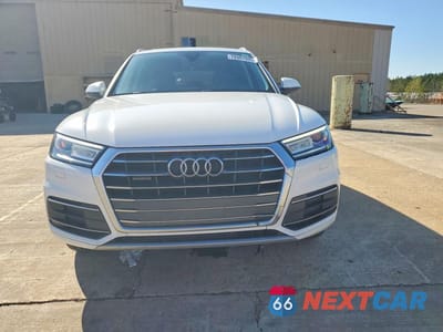 Piąte zdjęcie samochodu w środku: 2018 AUDI Q5 PREMIUM VIN:WA1ANAFY2J2004754 - miniatura