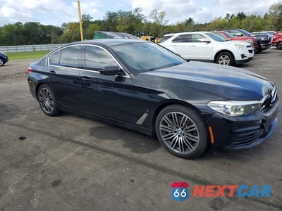 Czwarte zdjęcie samochodu z boku: 2019 BMW 530E VIN:WBAJA9C56KB399143 - miniatura