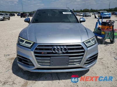Piąte zdjęcie samochodu w środku: 2018 AUDI SQ5 PRESTIGE VIN:WA1C4AFY2J2182224 - miniatura
