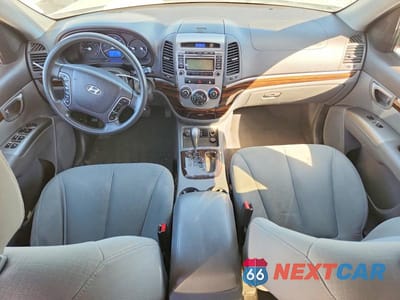 Zdjęcie 8 z 12 samochodu: 2010 HYUNDAI SANTA FE GLS VIN:5NMSGDAB3AH363776 - miniatura