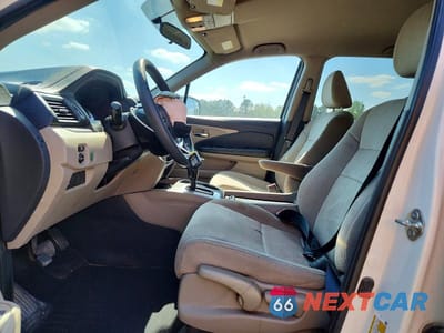 Zdjęcie 7 z 12 samochodu: 2018 HONDA PILOT LX VIN:5FNYF5H17JB031728 - miniatura