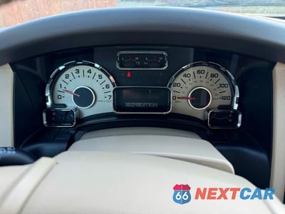 Zdjęcie 8 z 11 samochodu: 2010 FORD EXPEDITION EDDIE BAUER VIN:1FMJU1J58AEB58207 - miniatura