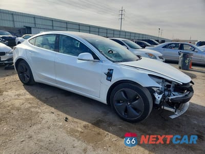 Czwarte zdjęcie samochodu z boku: 2020 TESLA MODEL 3 VIN:5YJ3E1EAXLF804222 - miniatura