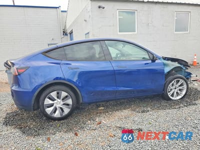 Trzecie zdjęcie samochodu z tyłu: 2024 TESLA MODEL Y VIN:7SAYGDEE0RA271472 - miniatura