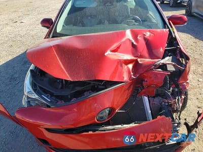 Zdjęcie 11 z 12 samochodu: 2016 TOYOTA PRIUS THREE VIN:JTDKARFU5G3517789 - miniatura