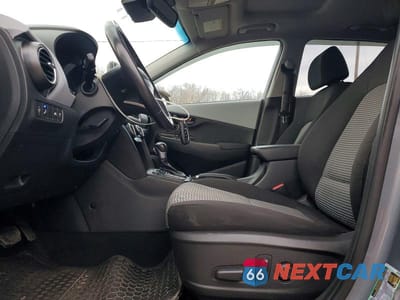 Zdjęcie 7 z 13 samochodu: 2020 HYUNDAI KONA SEL PLUS VIN:KM8K6CAA9LU519024 - miniatura