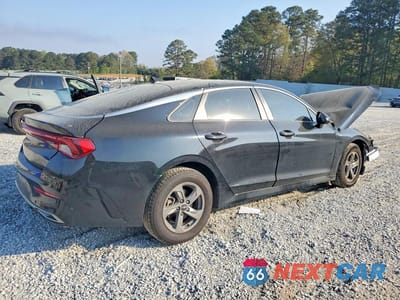 Trzecie zdjęcie samochodu z tyłu: 2023 KIA K5 LXS VIN:5XXG14J20PG185002 - miniatura