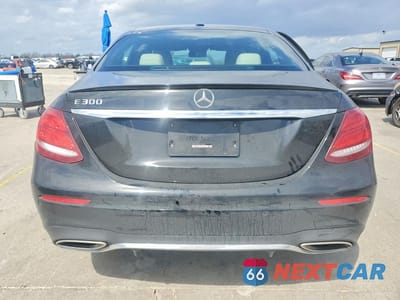 Zdjęcie 6 z 11 samochodu: 2017 MERCEDES-BENZ E 300 VIN:WDDZF4JB0HA160498 - miniatura