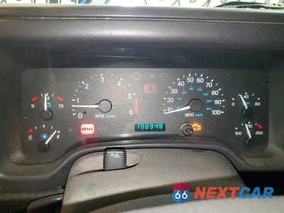 Zdjęcie 9 z 13 samochodu: 2000 JEEP WRANGLER / TJ SAHARA VIN:1J4FA59SXYP782863 - miniatura