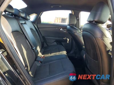 Zdjęcie 10 z 13 samochodu: 2023 KIA FORTE GT-LINE VIN:3KPF54AD5PE628934 - miniatura