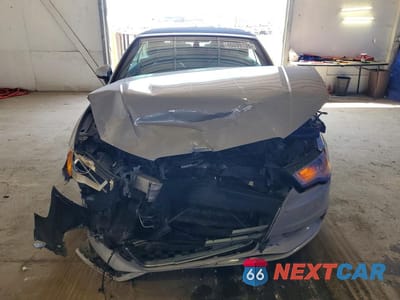 Piąte zdjęcie samochodu w środku: 2015 AUDI A3 PREMIUM VIN:WAU7FLFF0F1111125 - miniatura