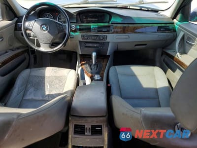 Zdjęcie 8 z 11 samochodu: 2006 BMW 325 I VIN:WBAVB13506PT13124 - miniatura