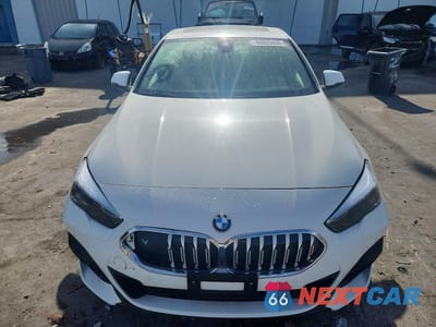 Piąte zdjęcie samochodu w środku: 2024 BMW 228XI VIN:WBA73AK00R7R63054 - miniatura