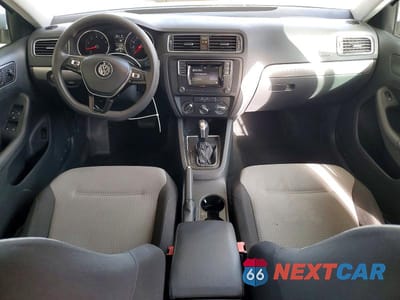 Zdjęcie 8 z 11 samochodu: 2017 VOLKSWAGEN JETTA 4D S VIN:3VW2B7AJ0HM374200 - miniatura