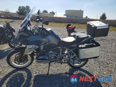 Trzecie zdjęcie samochodu z tyłu: 2015 BMW R1200 GS VIN:WB10A1107FZ188230 - miniatura