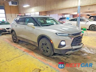 Czwarte zdjęcie samochodu z boku: 2022 CHEVROLET BLAZER 2LT VIN:3GNKBCR41NS143086 - miniatura