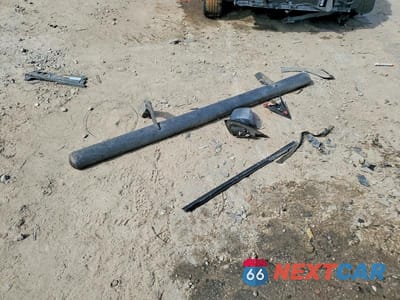 Zdjęcie 12 z 12 samochodu: 2005 KIA SORENTO LX VIN:KNDJD733955403802 - miniatura