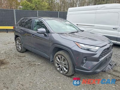 Czwarte zdjęcie samochodu z boku: 2024 TOYOTA RAV4 XLE PREMIUM VIN:2T3A1RFV2RC488998 - miniatura