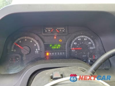 Zdjęcie 9 z 12 samochodu: 2016 FORD E350 BOX TRUCK VIN:1FDWE3FL1GDC21314 - miniatura