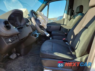 Zdjęcie 7 z 13 samochodu: 2022 MERCEDES-BENZ SPRINTER 2500 VIN:W1Y40CHY1NT098647 - miniatura