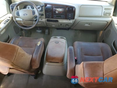 Zdjęcie 8 z 12 samochodu: 2005 FORD F250 SUPER DUTY VIN:1FTSW21P35EB64206 - miniatura