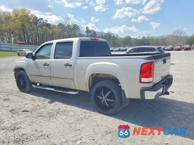 Drugie zdjęcie samochodu z przodu: 2007 GMC NEW SIERRA C1500 VIN:2GTEC13C371634880 - miniatura