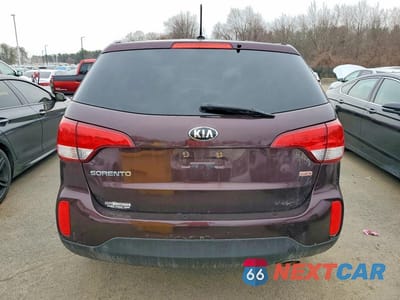 Zdjęcie 6 z 13 samochodu: 2015 KIA SORENTO LX VIN:5XYKT3A64FG641434 - miniatura
