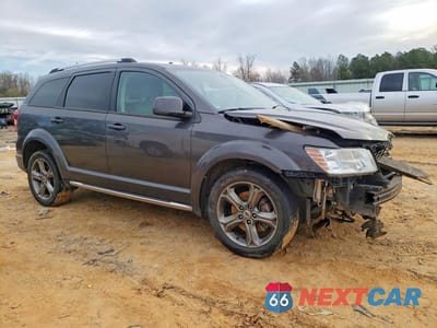 Czwarte zdjęcie samochodu z boku: 2018 DODGE JOURNEY CROSSROAD VIN:3C4PDDGG4JT197207 - miniatura
