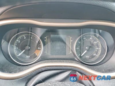 Zdjęcie 9 z 12 samochodu: 2014 JEEP CHEROKEE LATITUDE VIN:1C4PJMCB7EW179304 - miniatura