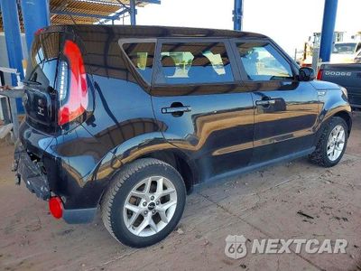 Trzecie zdjęcie samochodu z tyłu: 2016 KIA SOUL BASE VIN:KNDJN2A28G7341150 - miniatura