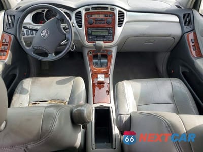 Zdjęcie 8 z 13 samochodu: 2005 TOYOTA HIGHLANDER LIMITED VIN:JTEDP21A250054693 - miniatura